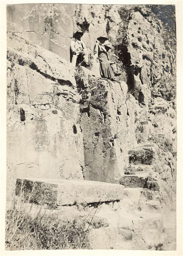 052-1