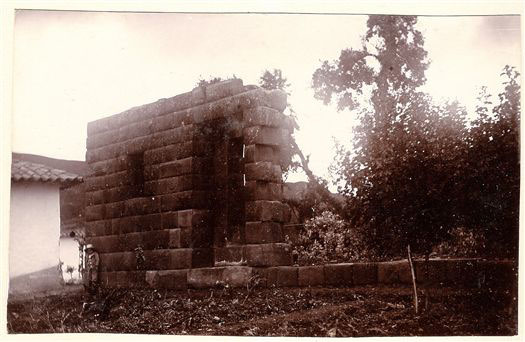 084-3