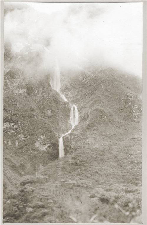 061-3