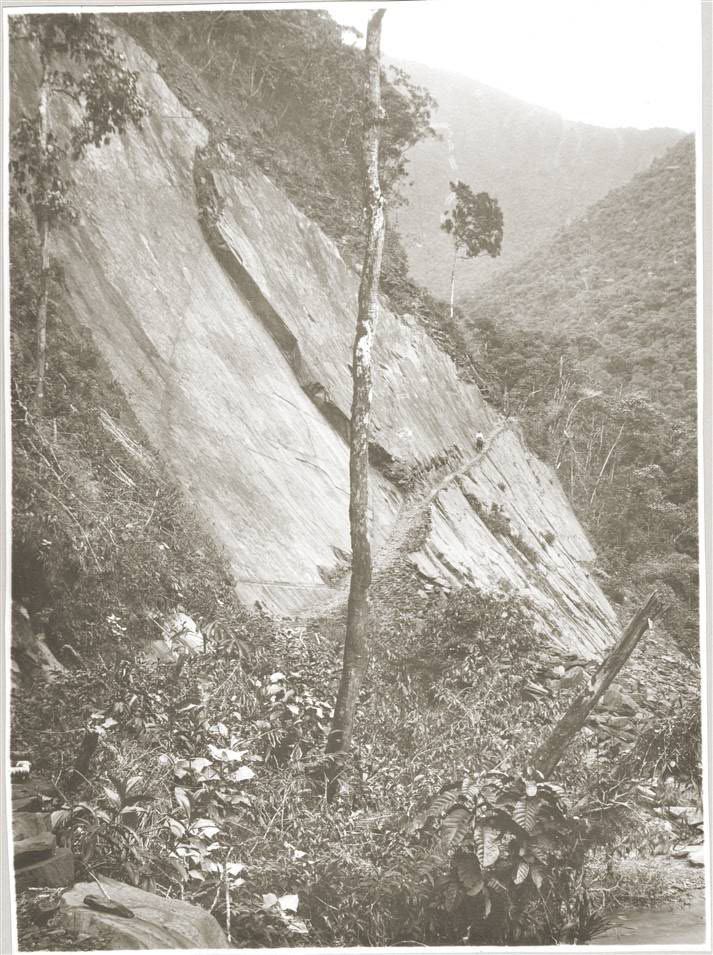 067-1